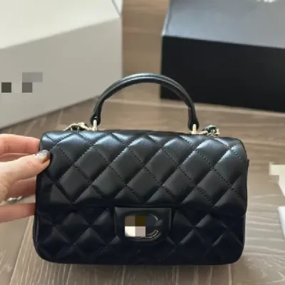 CHANEL SHOULDER BAG FOR WOMEN